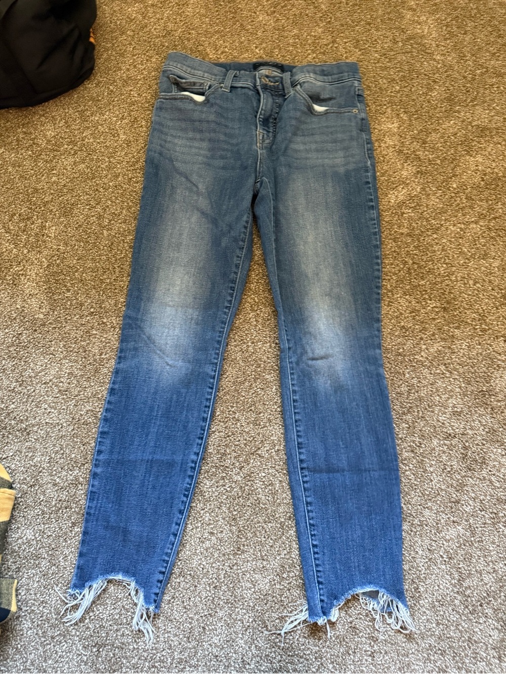 Lucky Brand Women’s Medium Blue Distressed Skinny Jeans
